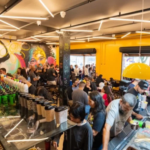 Com ambiente moderno e self-service variado, a The Best Açaí atrai consumidores e empreendedores que buscam um modelo de negócio em crescimento.