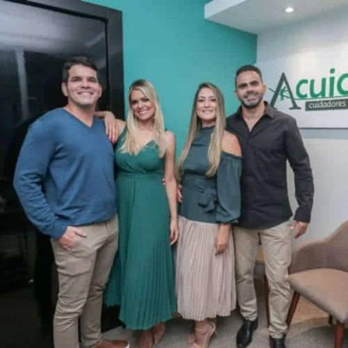 Conheça a franquia Acuidar, especializada em cuidados para idosos. 